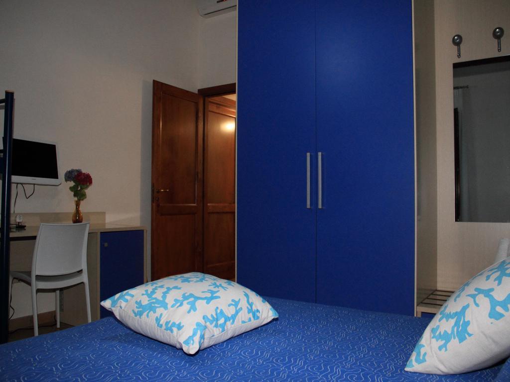 Bed and Breakfast I Giardini Di Elencosta Rilievo Zimmer foto