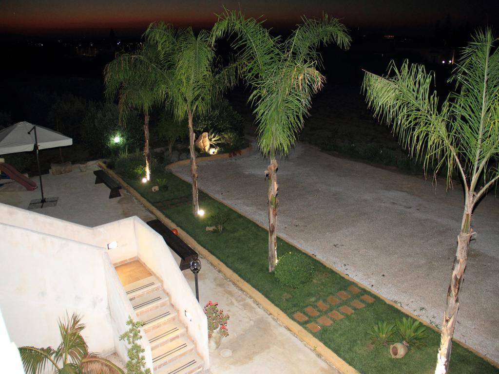 Bed and Breakfast I Giardini Di Elencosta Rilievo Exterior foto