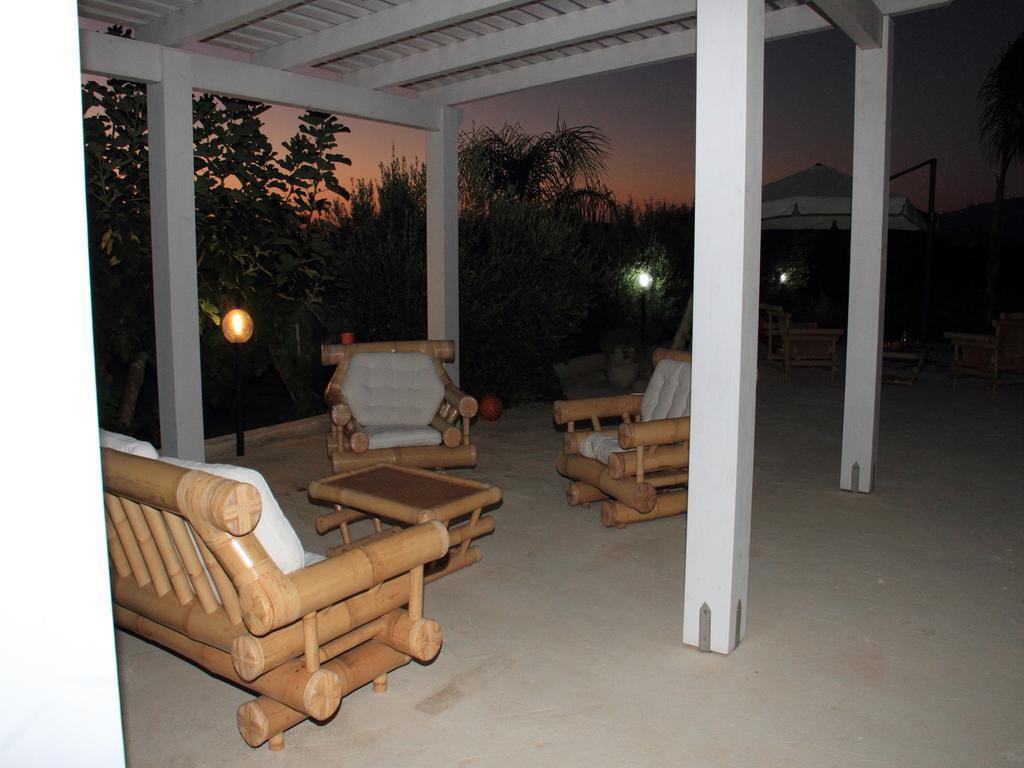 Bed and Breakfast I Giardini Di Elencosta Rilievo Exterior foto