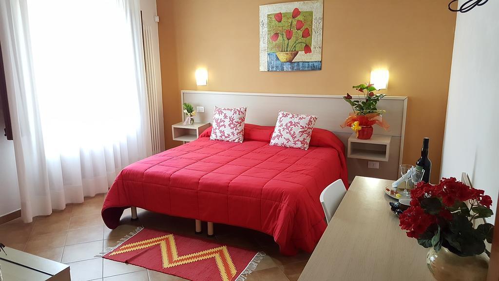 Bed and Breakfast I Giardini Di Elencosta Rilievo Exterior foto