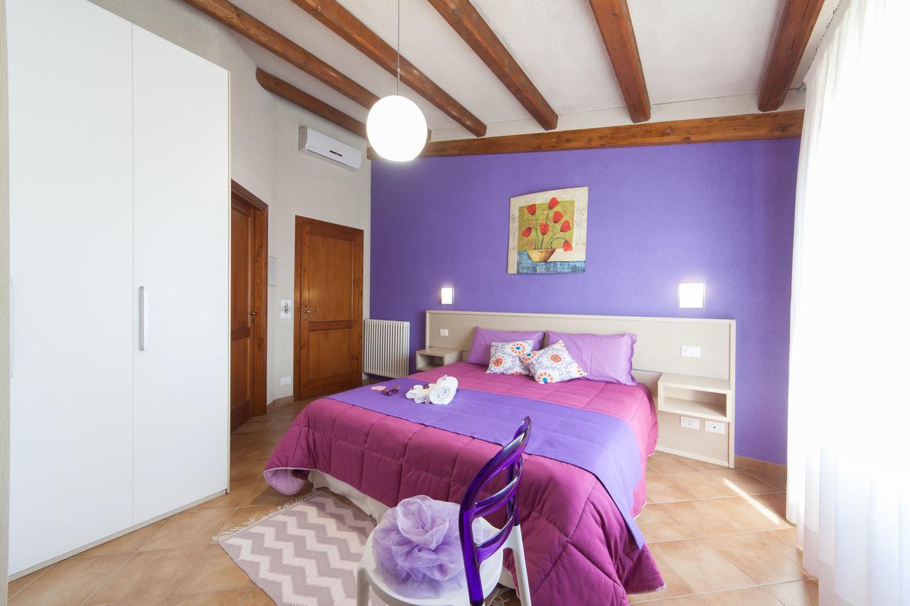 Bed and Breakfast I Giardini Di Elencosta Rilievo Exterior foto